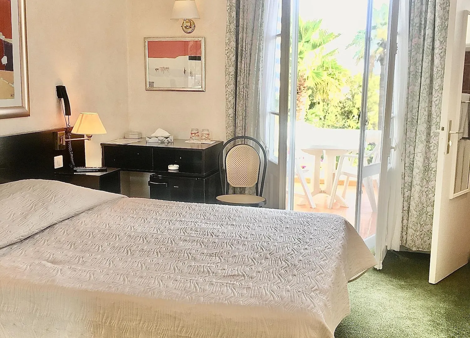 Hotel Des Mimosas Juan-les-Pins